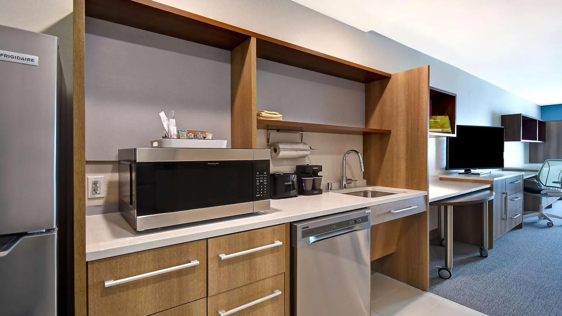 Home2 Suites By Hilton Las Vegas Convention Center - No Resort Fee Hotell