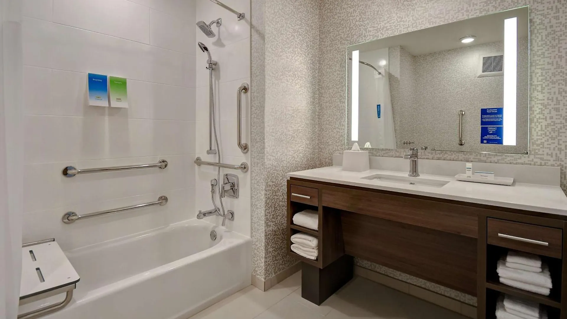 Home2 Suites By Hilton Las Vegas Convention Center - No Resort Fee