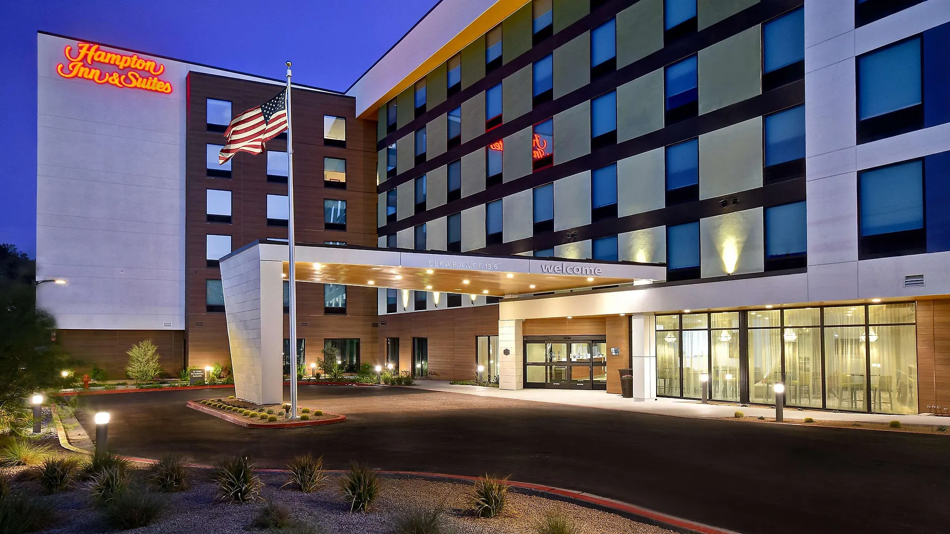 Home2 Suites By Hilton Las Vegas Convention Center - No Resort Fee Hotel