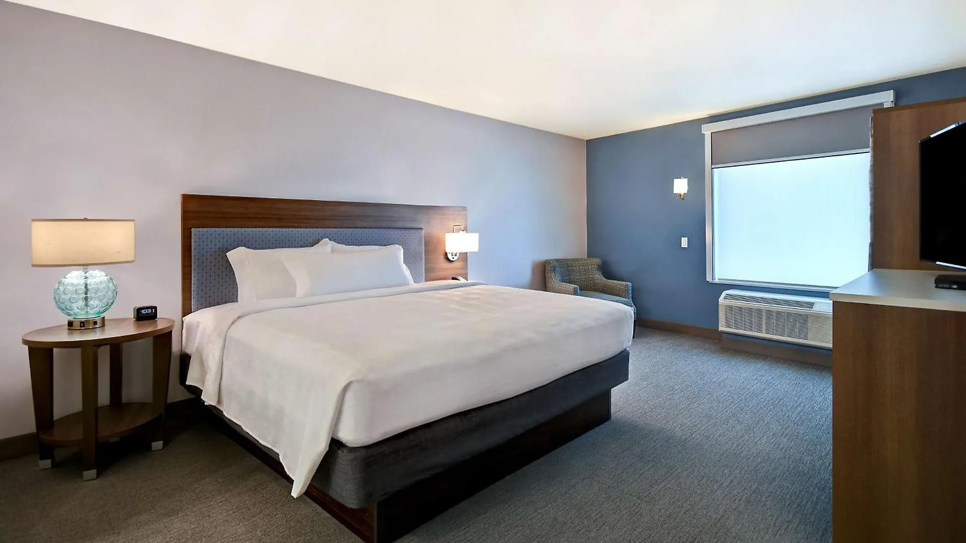 Home2 Suites By Hilton Las Vegas Convention Center - No Resort Fee Hotel