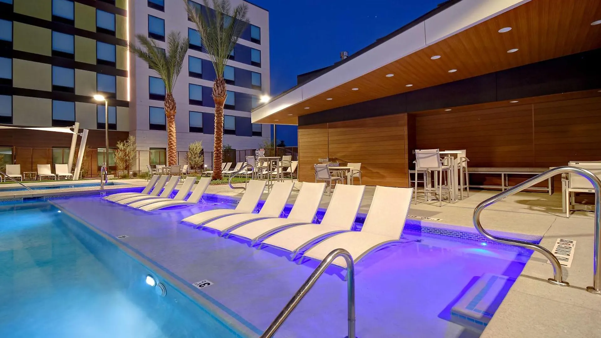 Hotel Home2 Suites By Hilton Las Vegas Convention Center - No Resort Fee