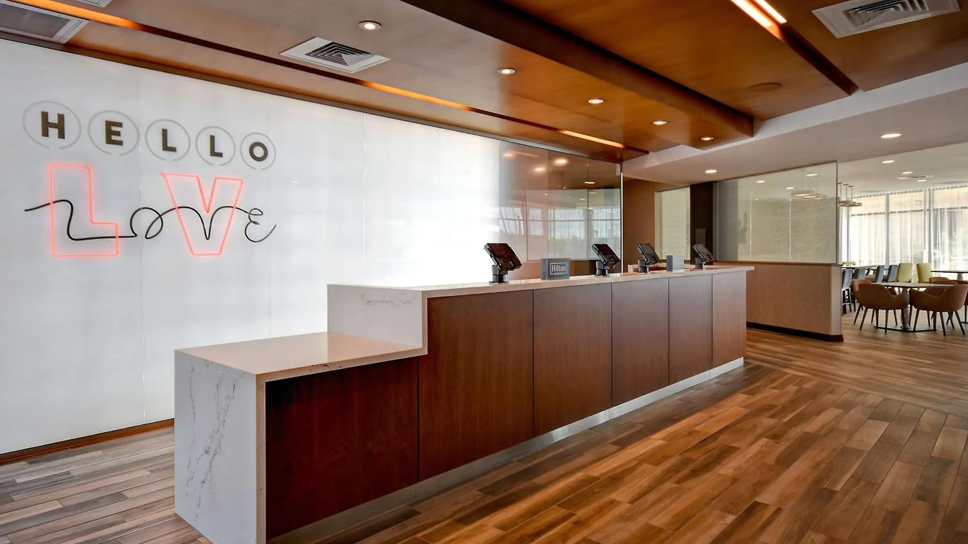 Home2 Suites By Hilton Las Vegas Convention Center - No Resort Fee 3*,